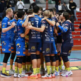 Atlantide saluti i suoi atleti