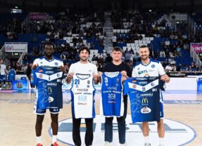 Fair play e collaborazione tra le eccellenze sportive bresciane: scambio di maglie tra Atlantide Pallavolo Brescia e Pallacanestro Germani