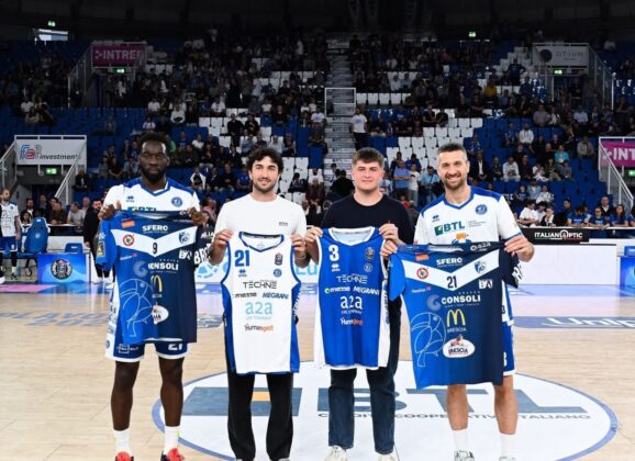 Fair play e collaborazione tra le eccellenze sportive bresciane: scambio di maglie tra Atlantide Pallavolo Brescia e Pallacanestro Germani